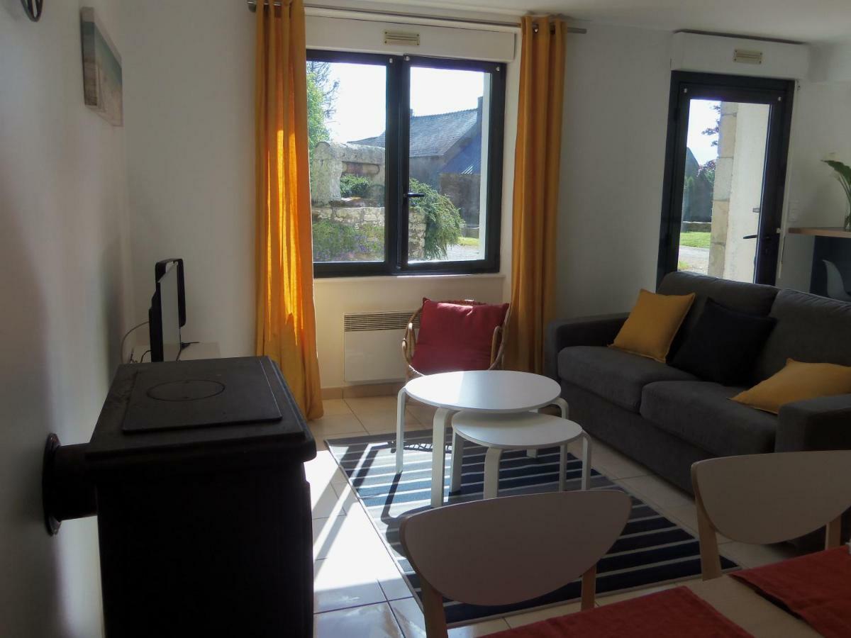 Longere De Kerveguen Argoat Villa Leuhan Luaran gambar